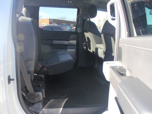 Used 2025 Ford F350 XLT w/ Black Appearance Package image 14