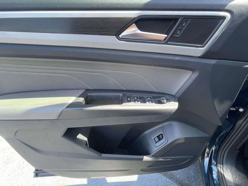Used 2022 Volkswagen Atlas SE FWD image 18