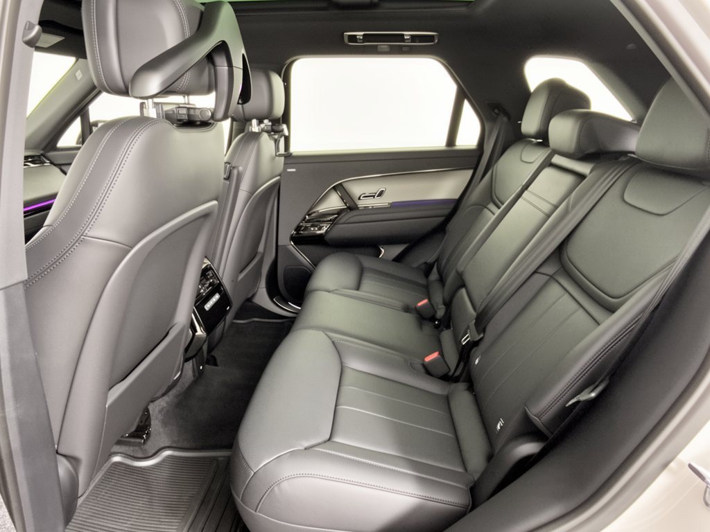 New 2027 Land Rover Range Rover Sport Dynamic SE AWD/4WD image 25