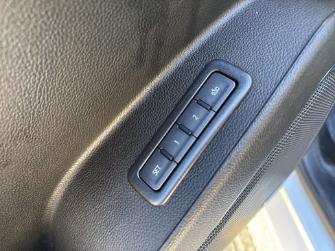 Used 2019 GMC Yukon XL Denali w/ Denali Ultimate Package image 18