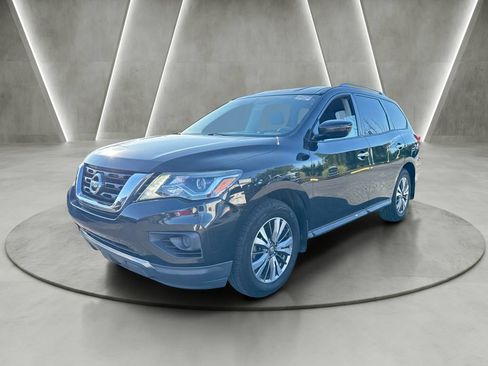 Used 2019 Nissan Pathfinder S AWD/4WD image 3