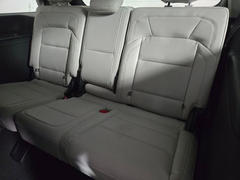 New 2026 Lincoln Navigator Premiere AWD/4WD image 14