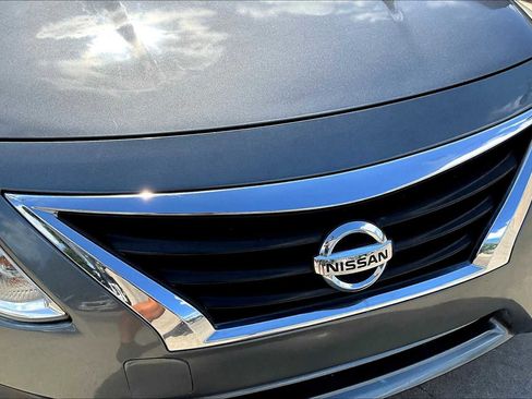 Used 2019 Nissan Versa SV image 27