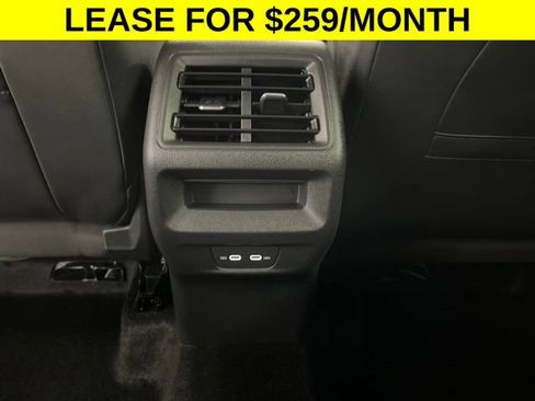 Used 2026 Volkswagen Tiguan SE AWD/4WD image 25