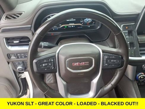 Used 2023 GMC Yukon SLT w/ SLT Premium Package image 18