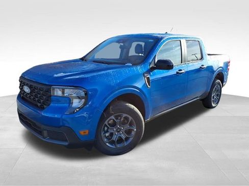 New 2025 Ford Maverick XLT w/ XLT Luxury Package image 2