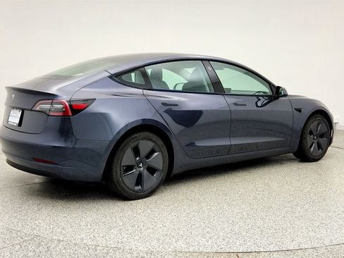 Used 2023 Tesla Model 3 Standard Range image 5