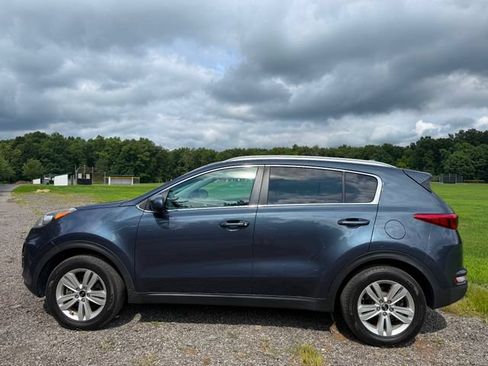 Used 2018 Kia Sportage LX w/ LX Popular Package AWD/4WD image 2