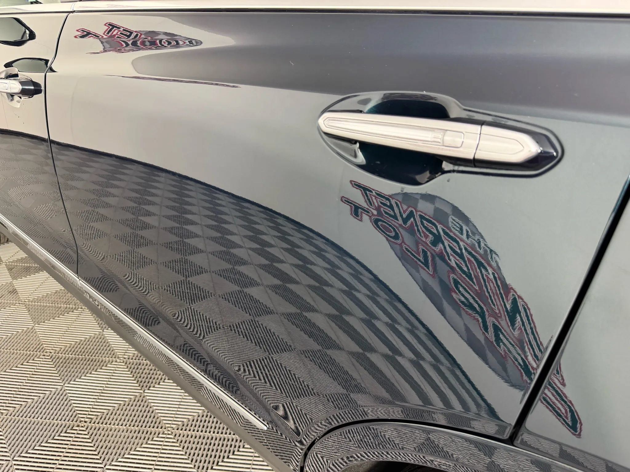Used 2024 Cadillac XT5 Premium Luxury w/ LPO, Floor Liner Package AWD/4WD image 27