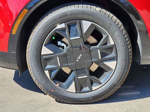 New 2026 Kia Sportage SX image 7