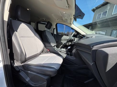 Used 2019 Ford Escape SE AWD/4WD image 23