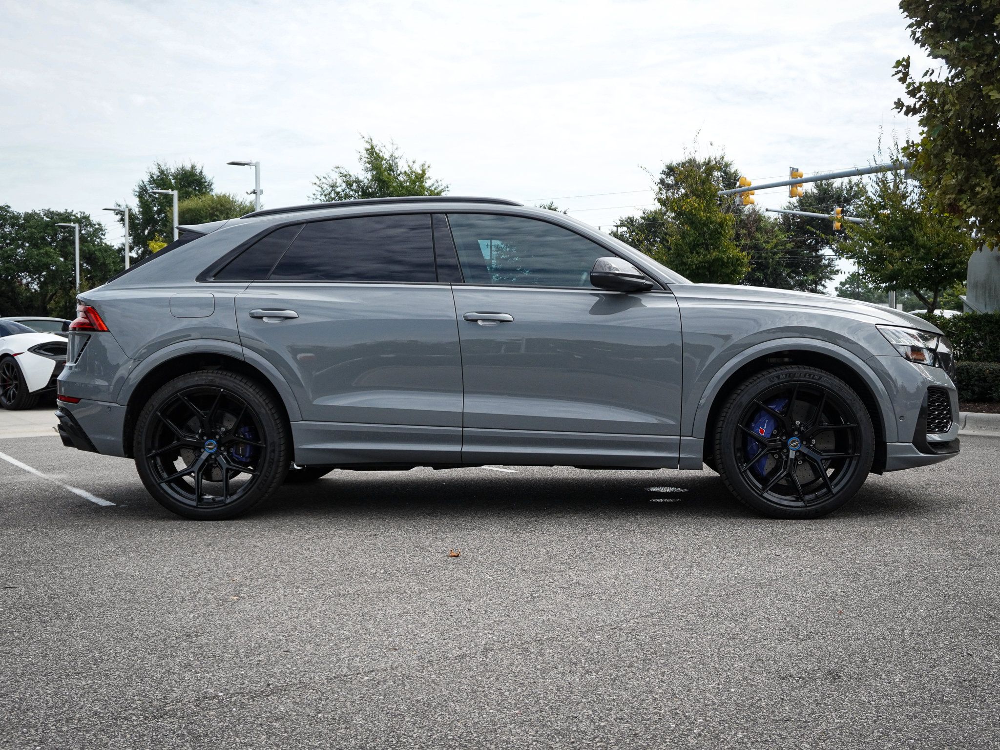 Used 2022 Audi RS Q8 AWD/4WD image 11