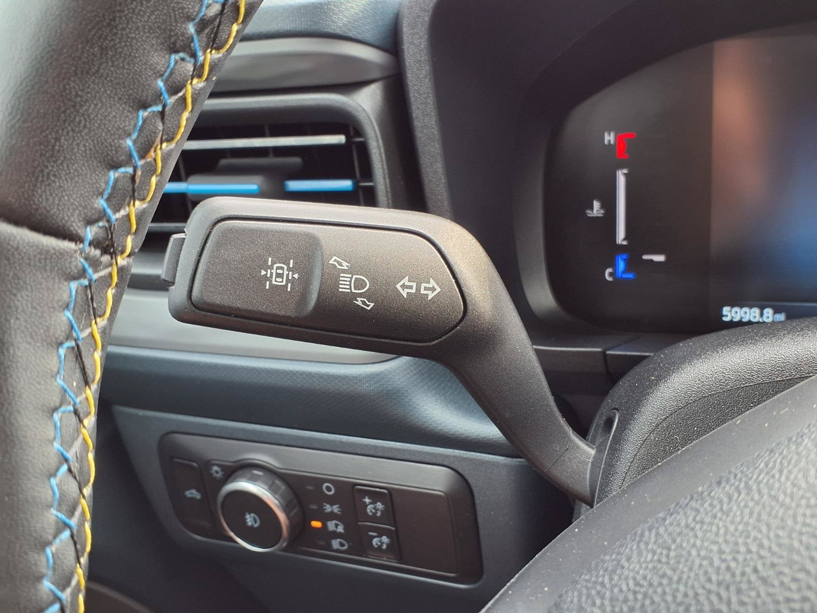 Used 2025 Ford Maverick Lobo AWD/4WD image 13