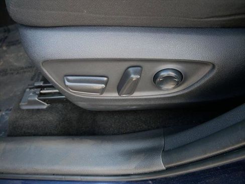 Certified 2025 Toyota RAV4 XLE AWD/4WD image 15