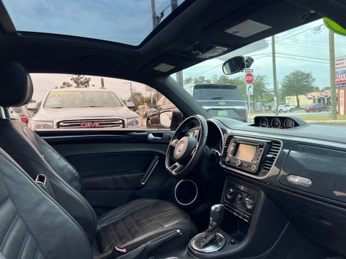 Used 2013 Volkswagen Beetle R-Line image 14