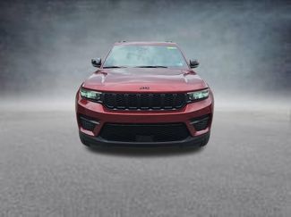 Used 2023 Jeep Grand Cherokee Altitude AWD/4WD video 2