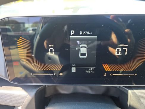 Used 2025 Kia K4 FWD image 14