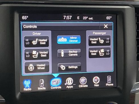 Used 2017 RAM 1500 Laramie image 7