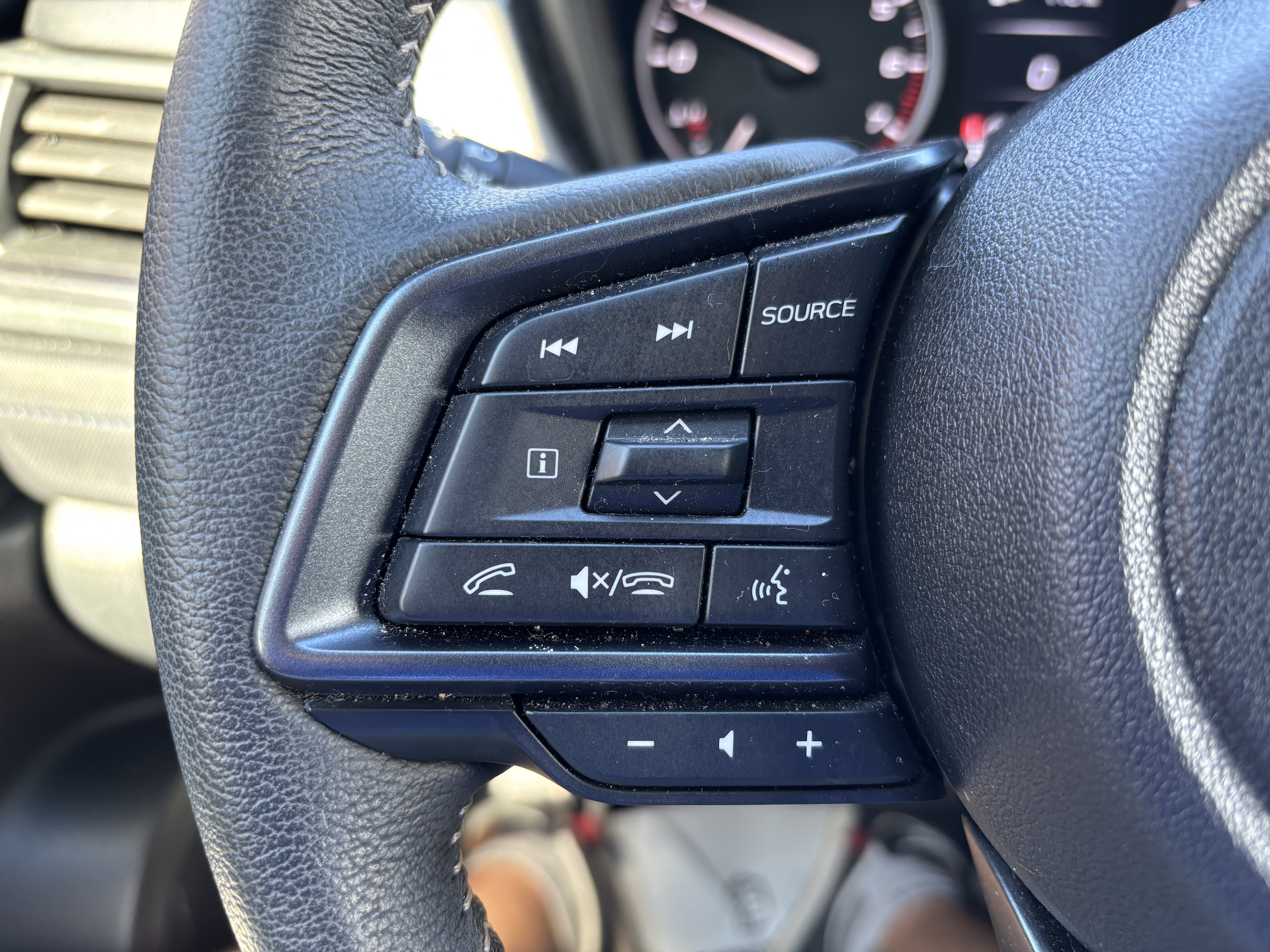 Used 2025 Subaru Forester Limited AWD/4WD image 19