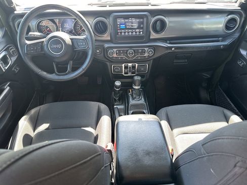 Used 2022 Jeep Wrangler Unlimited Sport AWD/4WD image 23