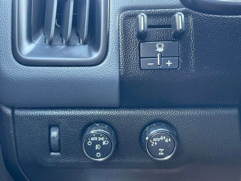 Used 2018 Chevrolet Colorado Z71 image 14