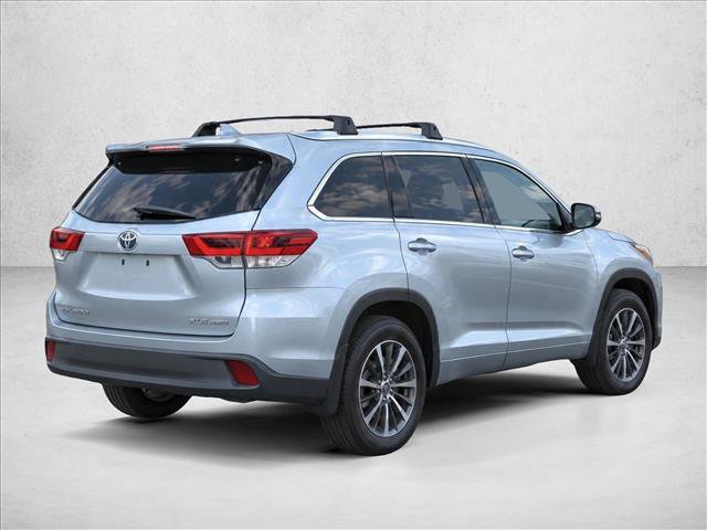 Used 2018 Toyota Highlander XLE AWD/4WD image 27