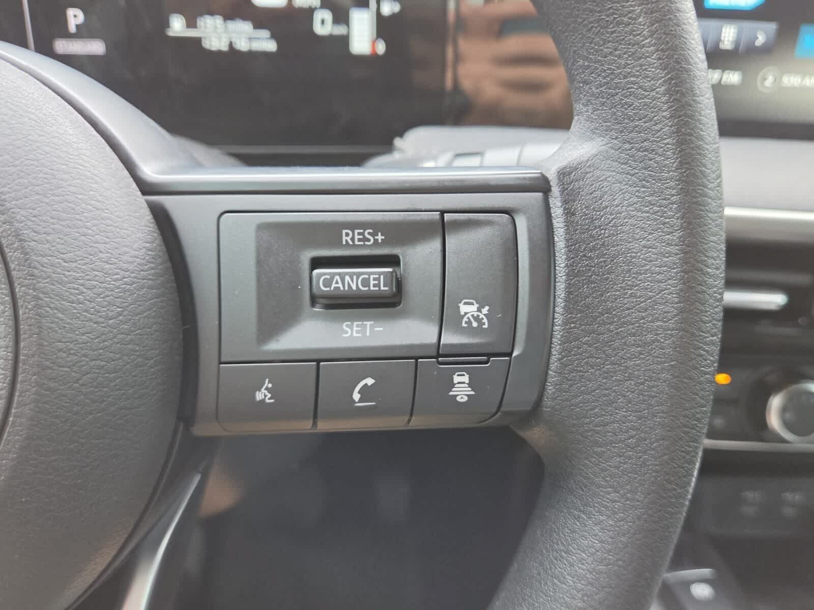 Used 2025 Nissan Kicks SV FWD image 13