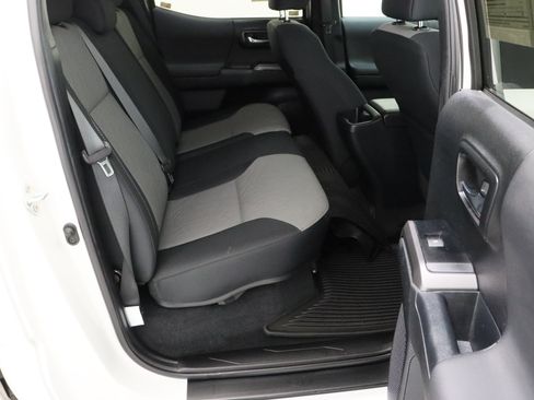 Used 2023 Toyota Tacoma TRD Sport AWD/4WD image 34