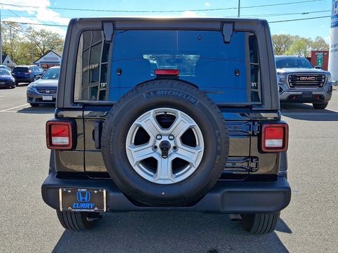 Used 2023 Jeep Wrangler Unlimited Sport AWD/4WD image 5