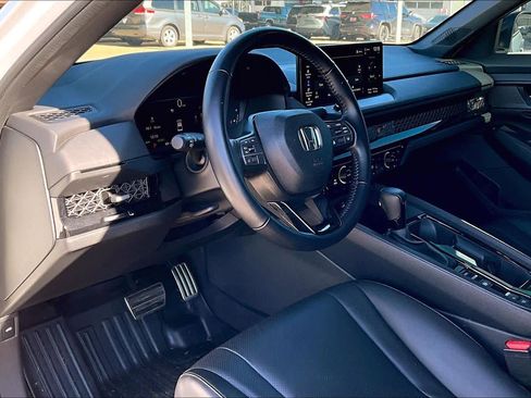 Used 2024 Honda Accord Sport image 16