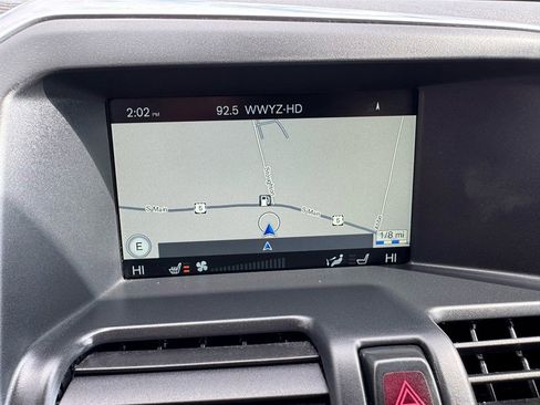 Used 2016 Volvo XC60 T5 Premier image 14