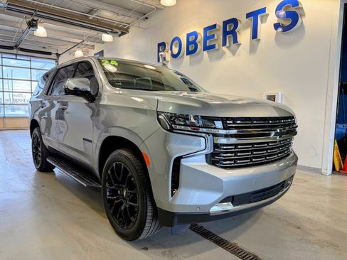 Used 2024 Chevrolet Tahoe Premier image 2