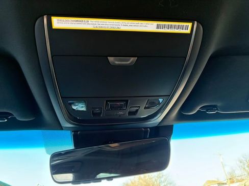 Used 2021 Lexus LS 500 w/ Accessory Package (Z2) image 19