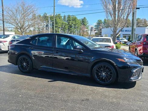 Certified 2022 Toyota Camry SE w/ Convenience Package FWD image 9