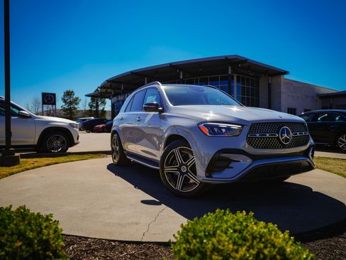 New 2026 Mercedes-Benz GLE 350 4MATIC image 2