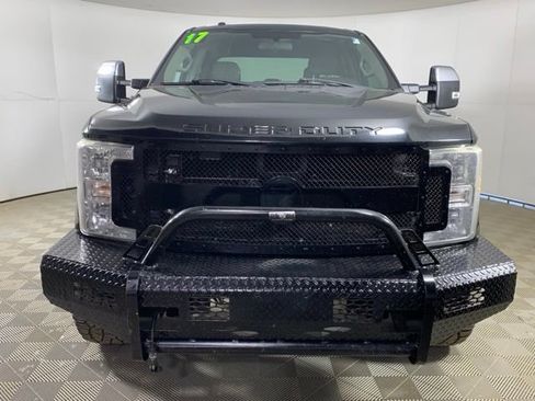 Used 2017 Ford F250 XLT w/ XLT Premium Package AWD/4WD image 6