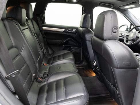 Used 2011 Porsche Cayenne Turbo AWD/4WD image 15
