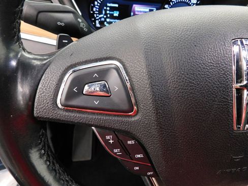 Used 2018 Lincoln MKC Select w/ Select Plus Package image 20