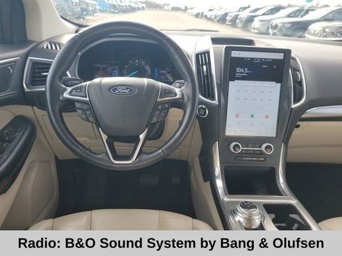 Used 2022 Ford Edge Titanium image 4