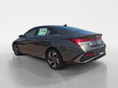 New 2026 Hyundai Elantra Limited w/ Cargo Package image 5