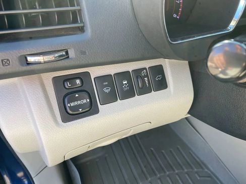 Used 2013 Toyota Highlander Plus image 12