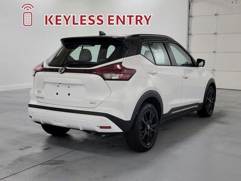 Used 2021 Nissan Kicks SR w/ SR Premium Package image 9