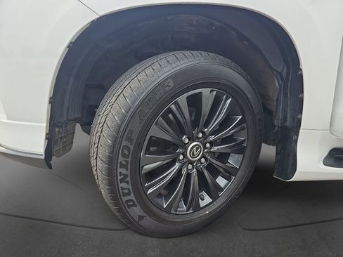 Used 2022 Lexus GX 460 Premium w/ Accessory Package AWD/4WD image 38