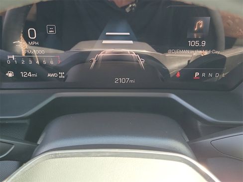 Used 2025 GMC Acadia AT4 image 12