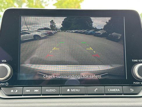 New 2025 Nissan Rogue SV image 31