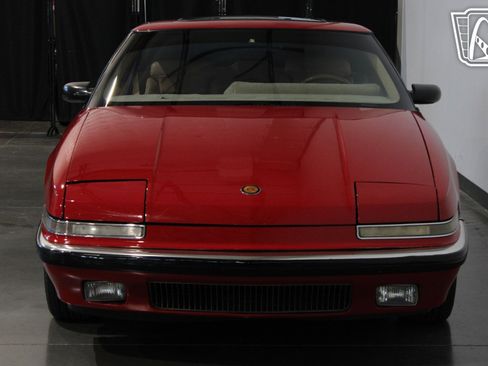 Used 1989 Buick Reatta Coupe image 17