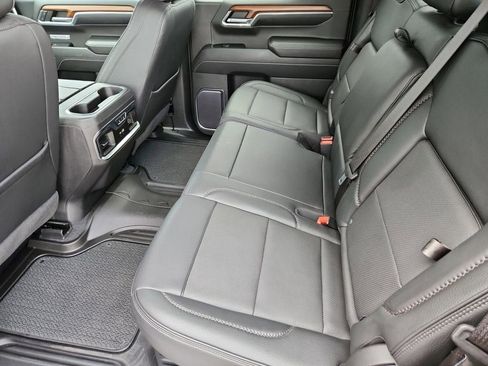 Used 2023 GMC Sierra 1500 Denali w/ Denali Reserve Package AWD/4WD image 13