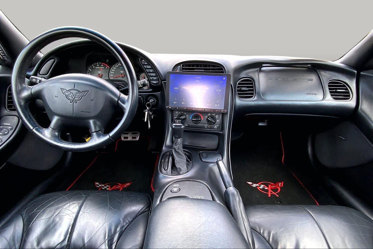 Used 2002 Chevrolet Corvette Coupe RWD image 13