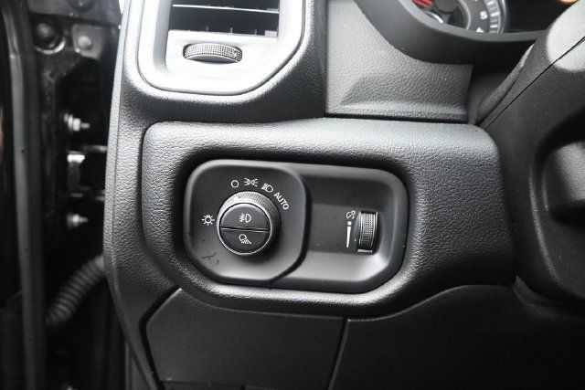Used 2024 RAM 2500 Big Horn w/ Safety Group AWD/4WD image 18