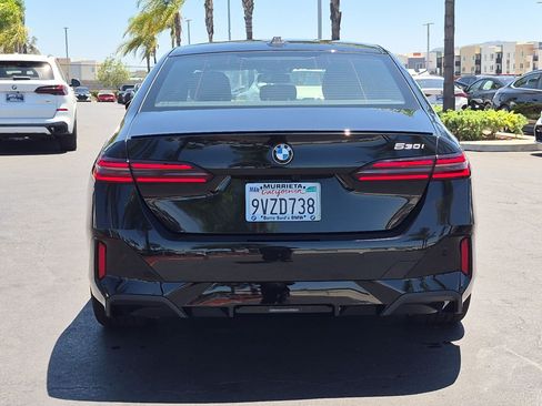 Used 2026 BMW 530i w/ M Sport Package RWD image 9